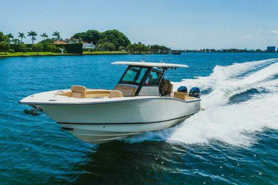 Scout 305 LXF Yacht For Sale