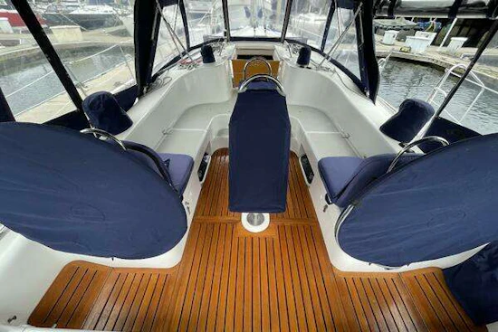 Catalina 470 Yacht For Sale