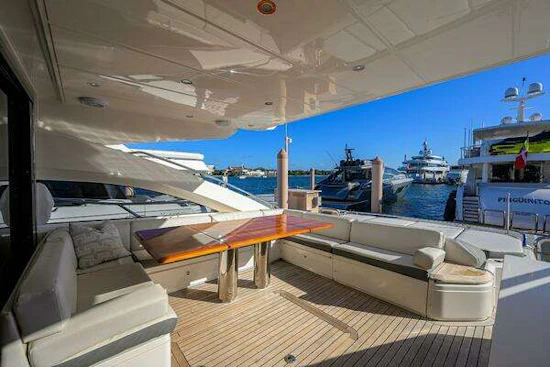 Princess V72 Express Yacht Yacht For Sale