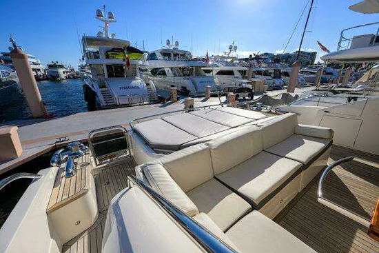 Princess V72 Express Yacht Yacht For Sale