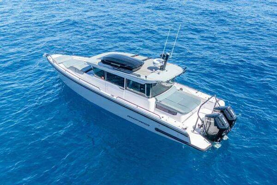 Axopar 37 XC Cross Cabin Yacht For Sale