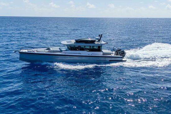 Axopar 37 XC Cross Cabin Yacht For Sale