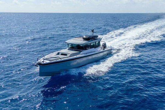 Axopar 37 XC Cross Cabin Yacht For Sale