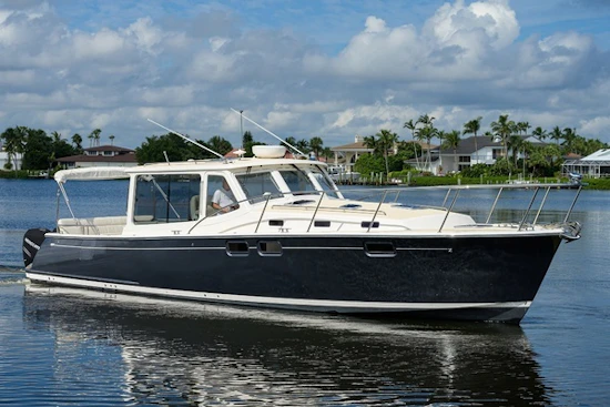 MJM 43z Yacht For Sale