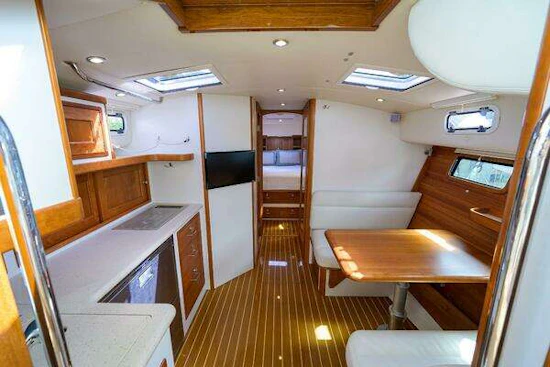 MJM 43z Yacht For Sale
