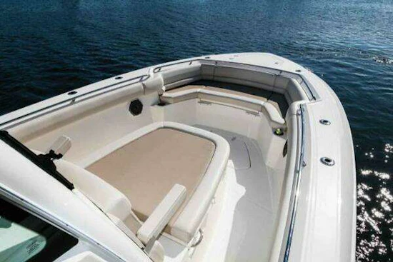 Boston Whaler  Yacht For Sale