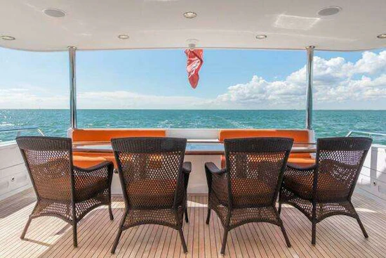 Ocean Alexander 100 Skylounge Megayacht Yacht For Sale