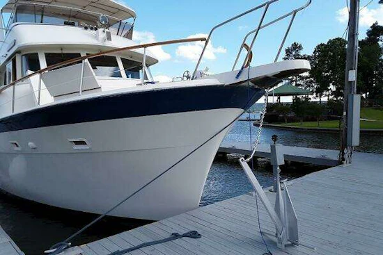 Hatteras 58 LRC Yacht For Sale