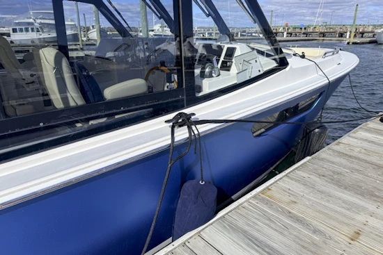 MJM 3 Yacht For Sale