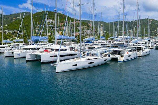 Beneteau Oceanis Yacht 54 Yacht For Sale