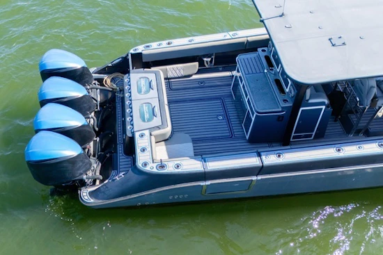 Hydra-Sports 4200 Siesta Yacht For Sale
