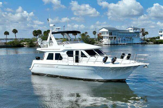Navigator 4600 Classic Yacht For Sale