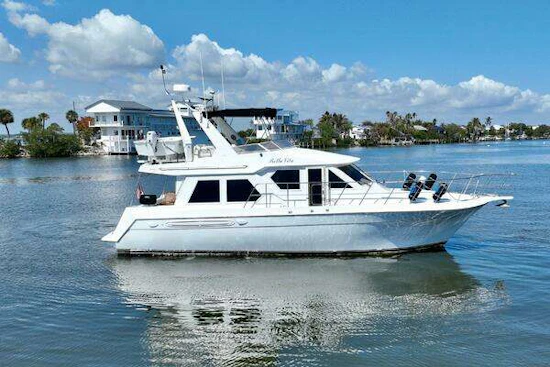 Navigator 4600 Classic Yacht For Sale