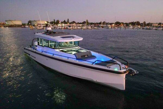 Axopar 37 XC Cross Cabin Yacht For Sale