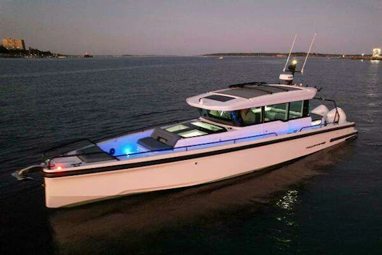 Axopar 37 XC Cross Cabin Yacht For Sale