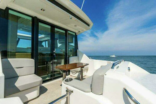 Tiara Yachts 39 Coupe Yacht For Sale