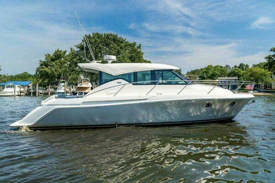 Tiara Yachts 39 Coupe Yacht For Sale
