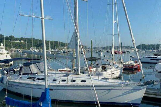 Catalina 470 Yacht For Sale