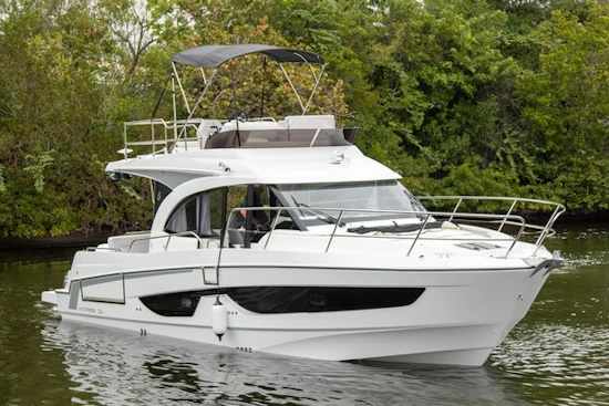 Beneteau Antares 11 Yacht For Sale