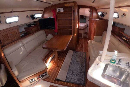 Island Packet 370 Yacht For Sale
