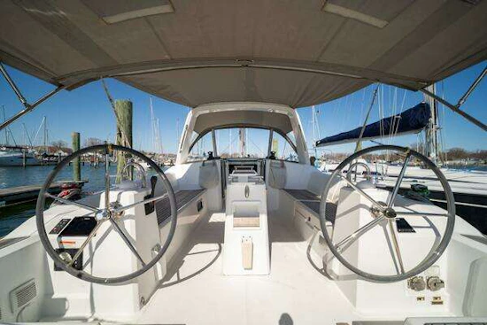 Beneteau Oceanis 38.1 Yacht For Sale