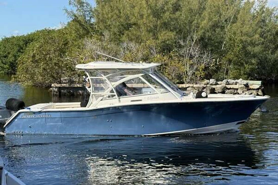 Grady-White Freedom 335 Yacht For Sale