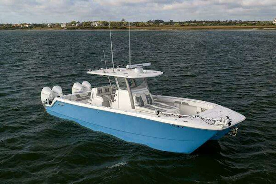 Invincible 35’ Catamaran Yacht For Sale