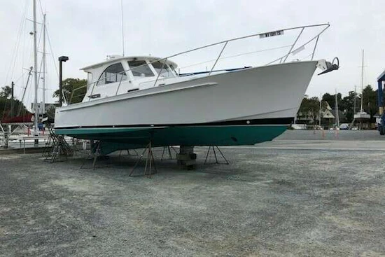 Legacy Express Yacht For Sale