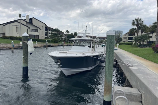 Pursuit S 408 Sport Yacht For Sale