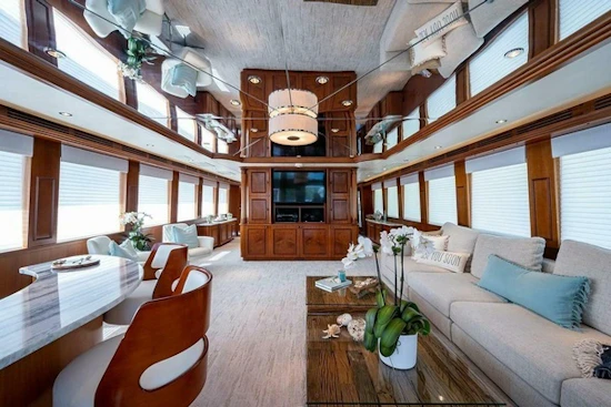 Hatteras 100 Raised Pilothouse Yacht For Sale