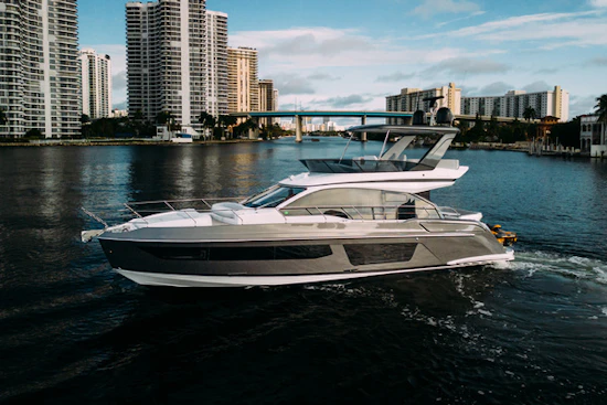 Azimut 53 FLY Yacht For Sale
