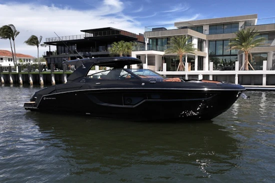 Cruisers Yachts 38 GLS OB Yacht For Sale