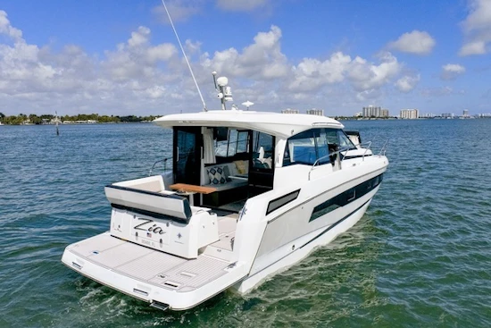 Jeanneau NC37 Yacht For Sale