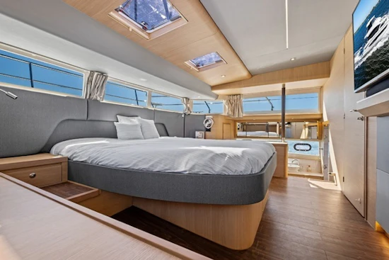 Aquila 54 Yacht Yacht For Sale