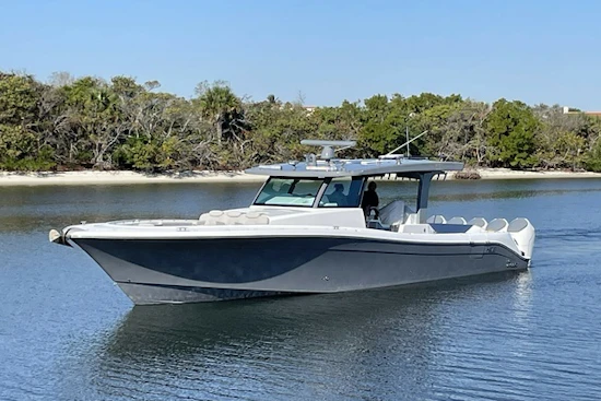 HCB 56 Suenos Yacht For Sale
