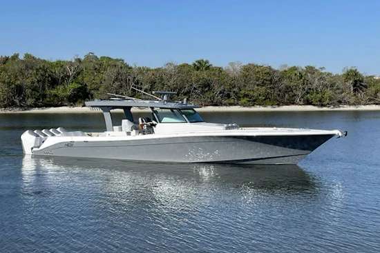 HCB 56 Suenos Yacht For Sale