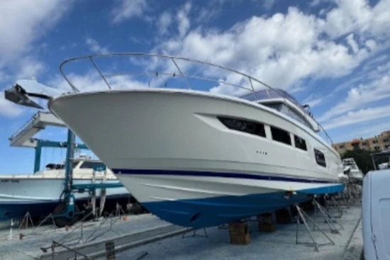 Prestige 550 Fly Yacht For Sale