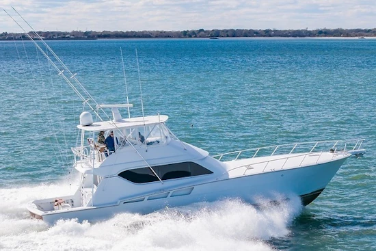 Hatteras 60 Convertible Yacht For Sale