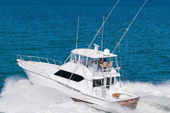 Hatteras 60 Convertible Yacht For Sale