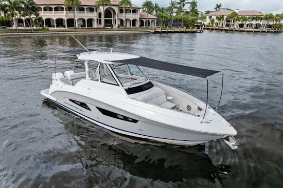 Regal 33 SAV Yacht For Sale