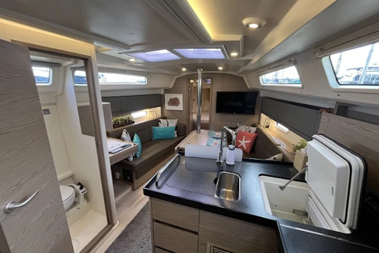 Hanse 348 Yacht For Sale