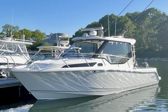 Boston Whaler  Yacht For Sale