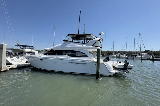 Meridian 411 Sedan Yacht For Sale