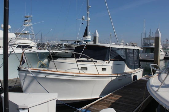 Cape Dory 28 FISHERMAN HARDTOP Yacht For Sale