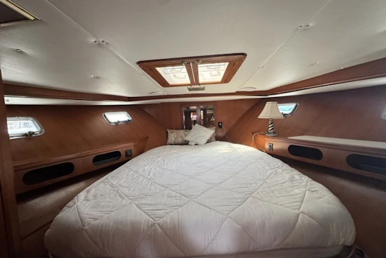 Lien Hwa 47 Yacht For Sale