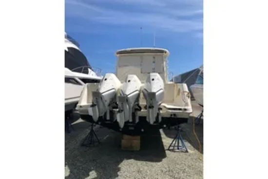 Boston Whaler Conquest Yacht For Sale