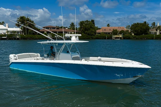 Bahama 41 Center Console Yacht For Sale