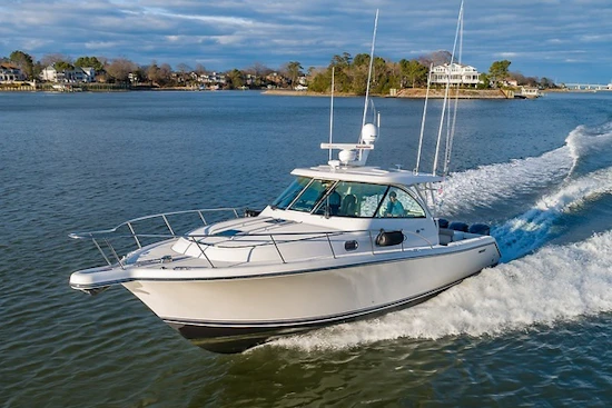 Pursuit 385 OS Yacht For Sale