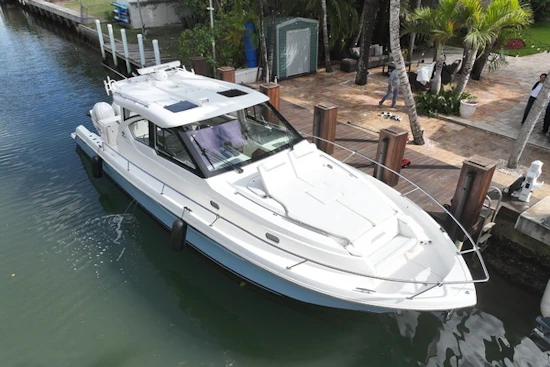 Pursuit  Yacht For Sale