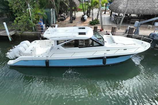 Pursuit  Yacht For Sale